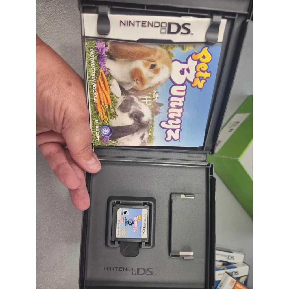 Petz Bunnyz Nintendo DS Ubisoft CIB Complete with Manual NTR-YBME-USA